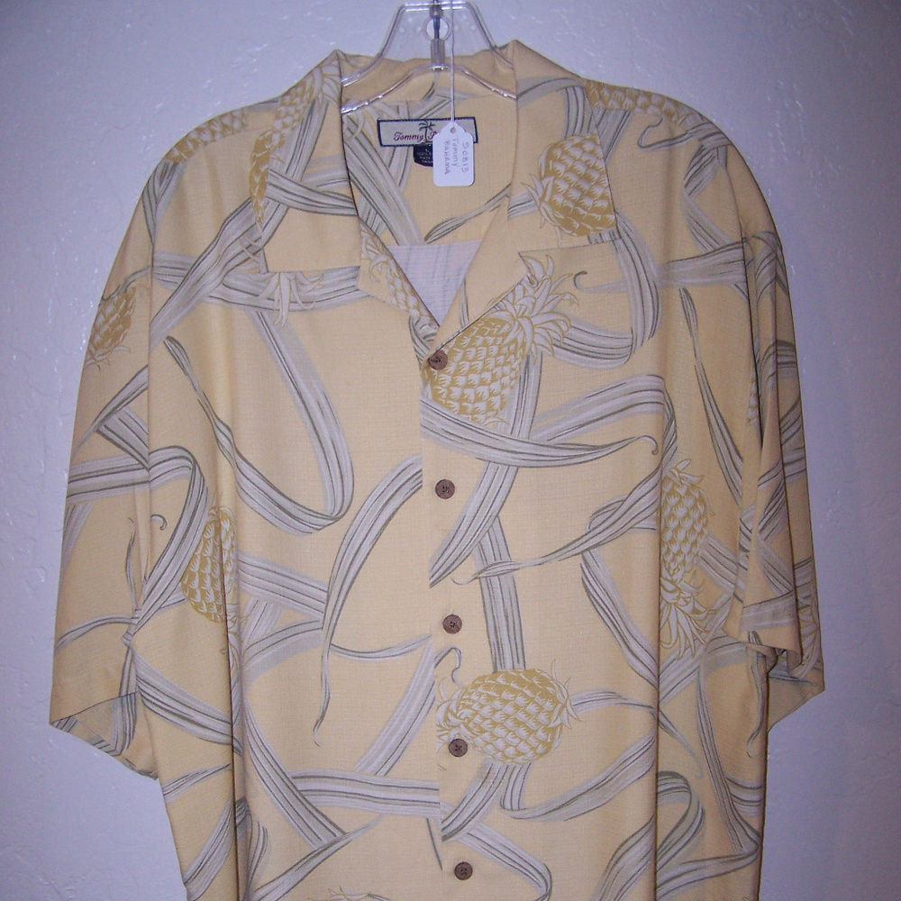 TOMMY BAHAMA 100% SILK HAWAIIAN CAMP SHIRT S0813